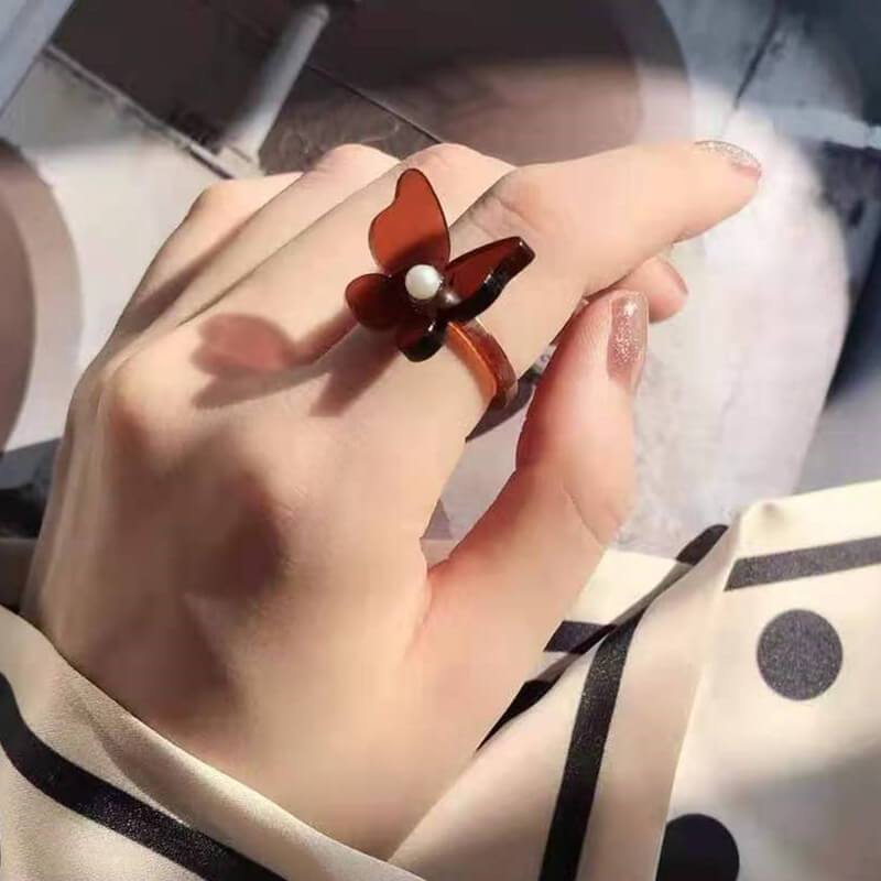 White Tanuki Acrylic Butterfly Ring