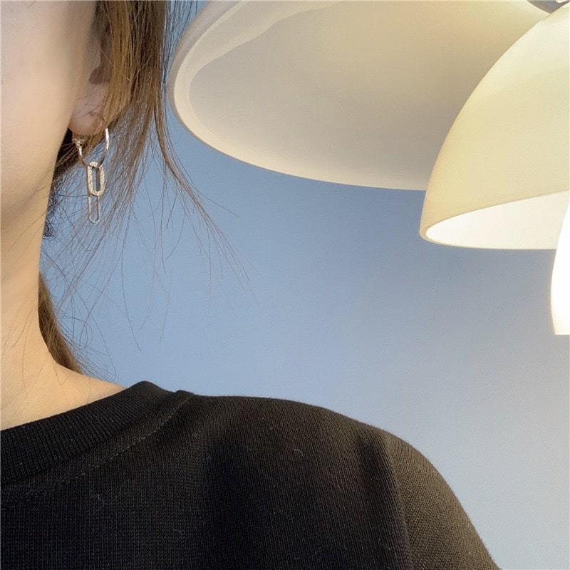 White Tanuki Asymmetric Links Earrings