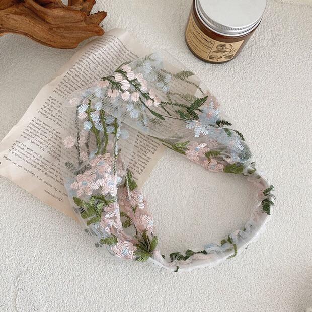 White Tanuki Blue / Standard Floral Embroidered Headband