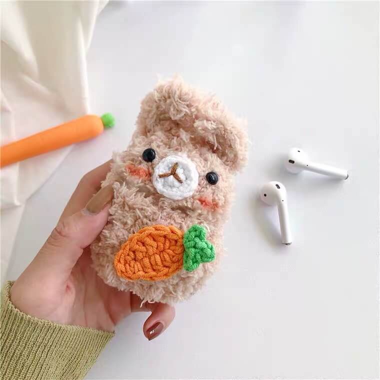 White Tanuki Brown Hungry Rabbit Airpods Case Cover
