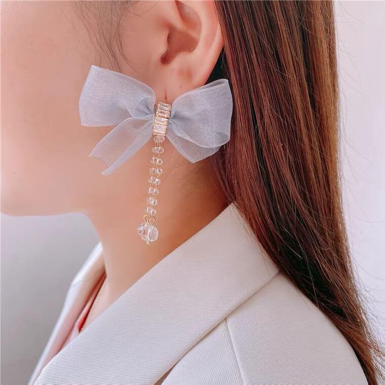 White Tanuki Crystal Bow Earrings