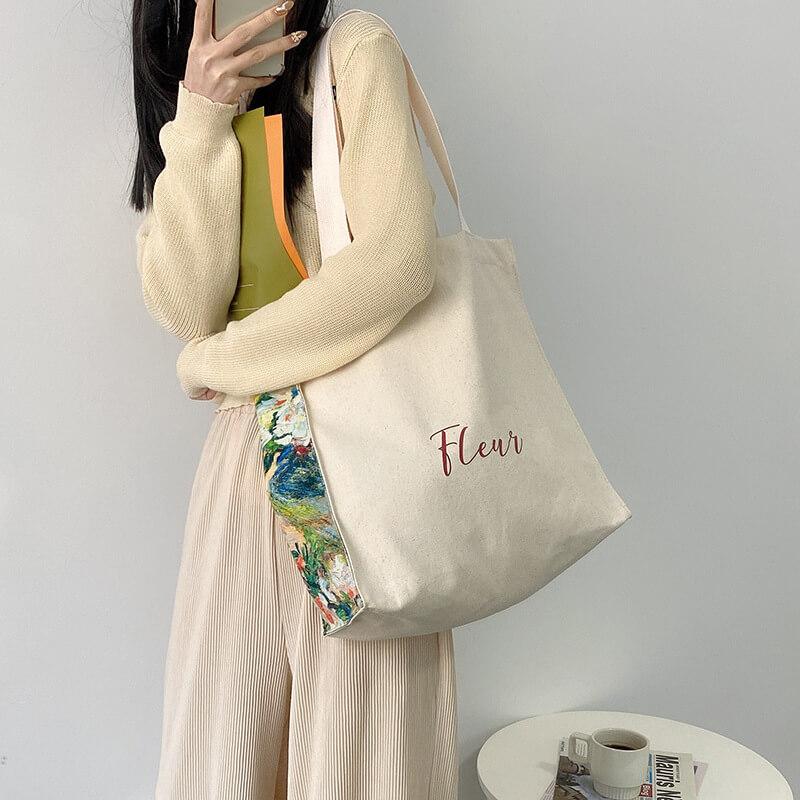 White Tanuki Fleur Tote Bag