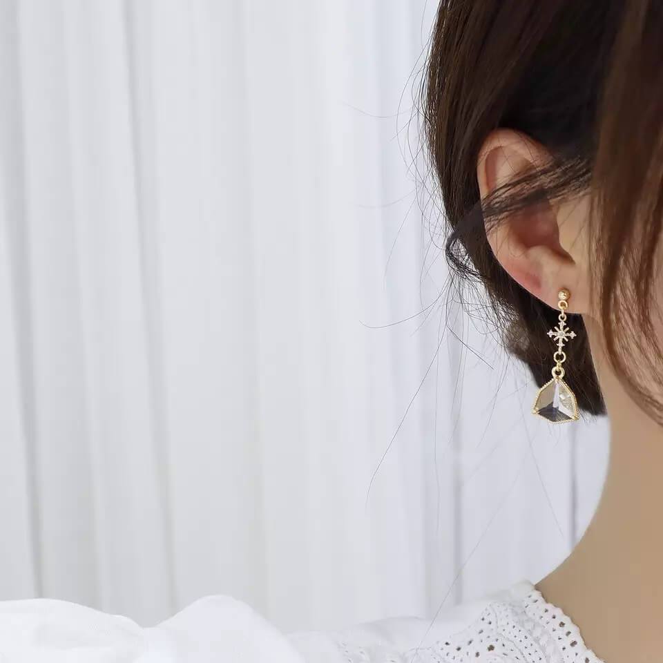 White Tanuki Glass Crystal Earrings