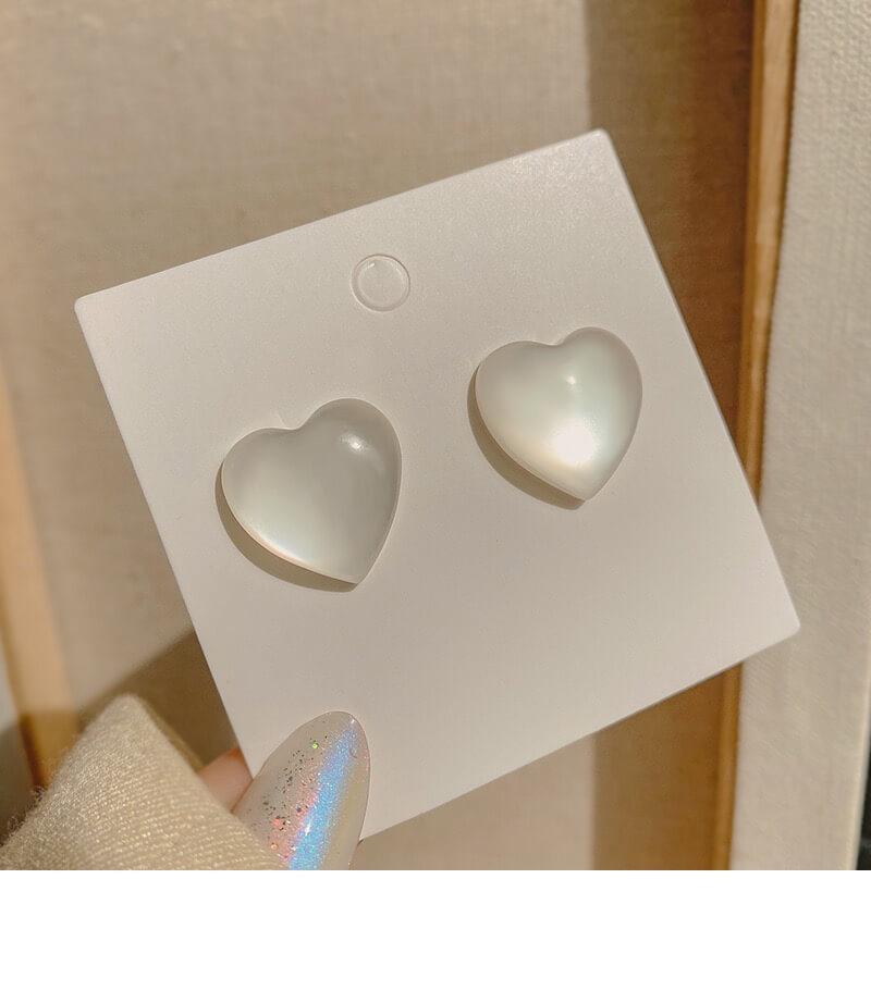 White Tanuki Pale Hearts Earrings
