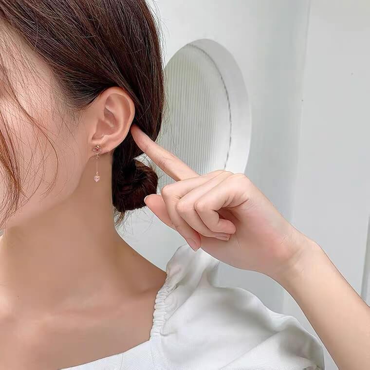 White Tanuki Shoujo Hearts Earrings