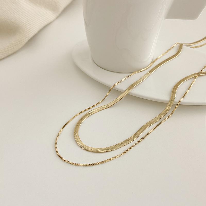 White Tanuki Simple Layered Necklace