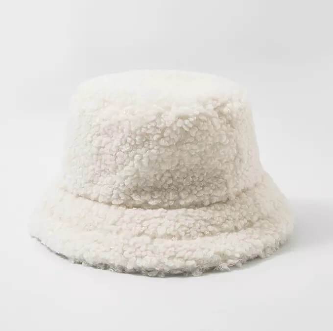 White Tanuki White Teddy Bucket Hat