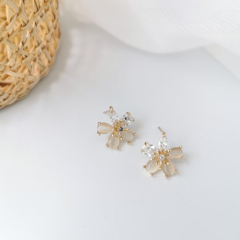 White Tanuki Winter Blossom Earrings