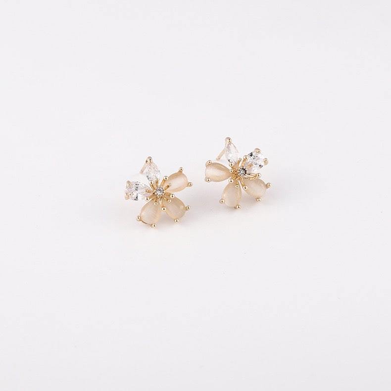 White Tanuki Winter Blossom Earrings